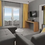 Atlantic Mirage & - Adults Only 4*