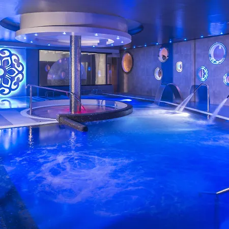 Atlantic Mirage & - Adults Only