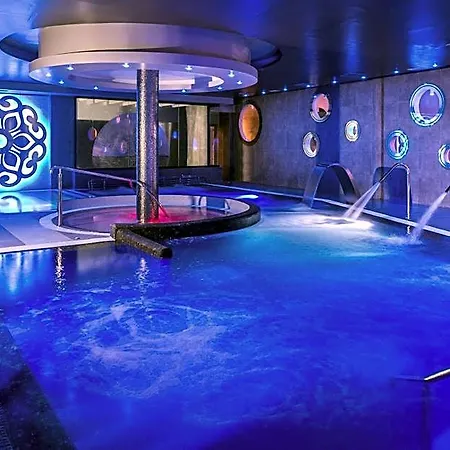 Atlantic Mirage & - Adults Only