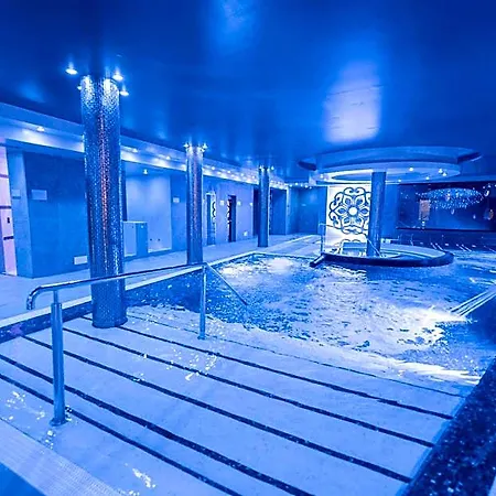 Atlantic Mirage & - Adults Only