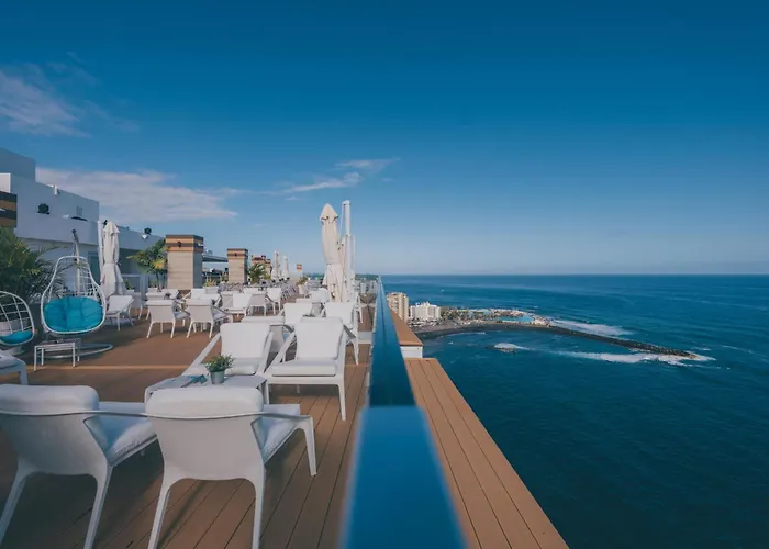 Atlantic Mirage & - Adults Only